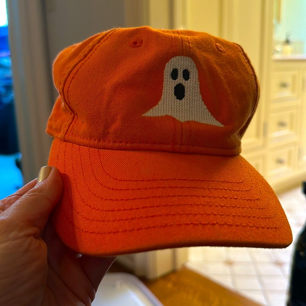 Like new Kids Halloween Baseball hat w/ ghost